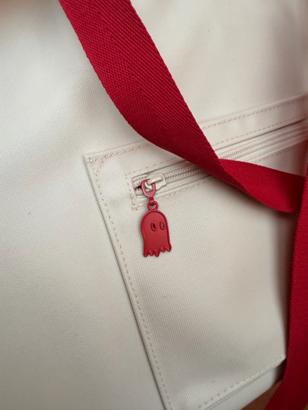 LONELY GHOST White Canvas Tote with Red Straps and Red Slogan - Picture 7 of 7